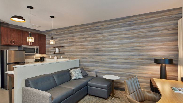 <b>Residence Inn Sacramento Davis Room</b>. Images powered by <a href="https://www.leonardoworldwide.com/" title="Leonardo Worldwide" target="_blank">Leonardo</a>.