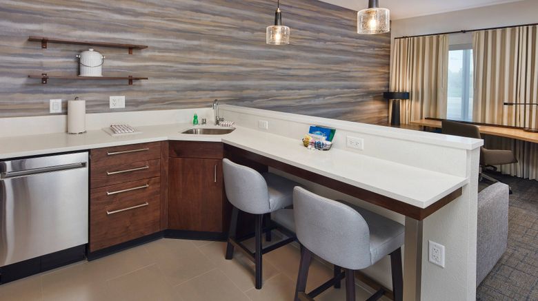 <b>Residence Inn Sacramento Davis Room</b>. Images powered by <a href="https://www.leonardoworldwide.com/" title="Leonardo Worldwide" target="_blank">Leonardo</a>.