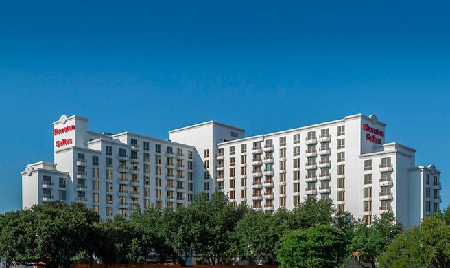 Sheraton Suites Market Center Dallas Exterior