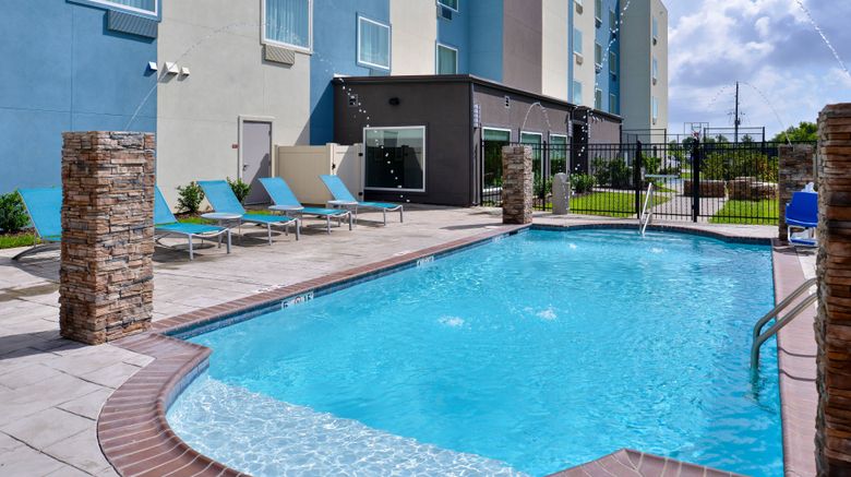 <b>TownePlace Suites Laplace Pool</b>. Images powered by <a href="https://www.leonardoworldwide.com/" title="Leonardo Worldwide" target="_blank">Leonardo</a>.