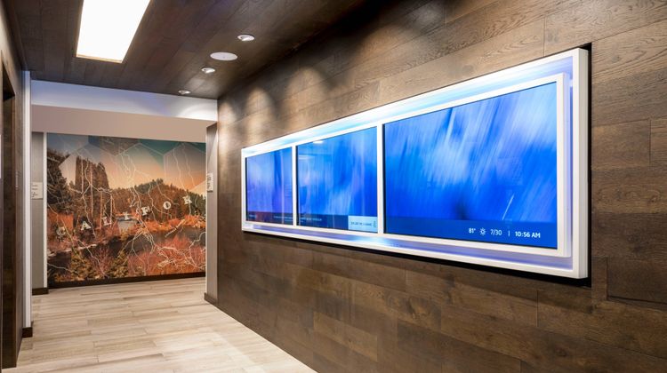 SpringHill Suites Truckee Lobby