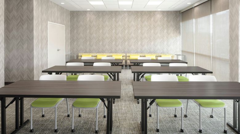 <b>SpringHill Suites Roanoke North Meeting</b>. Images powered by <a href="https://www.leonardoworldwide.com/" title="Leonardo Worldwide" target="_blank">Leonardo</a>.