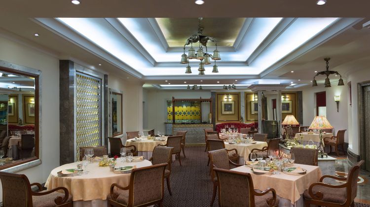 Sheraton New Delhi Hotel Restaurant