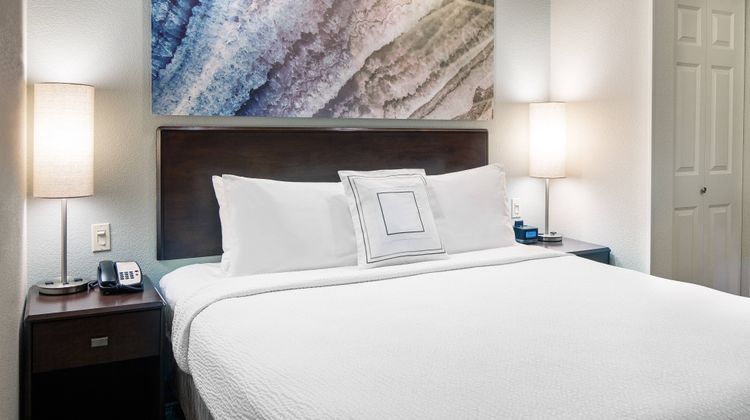 SpringHill Suites Bakersfield Suite