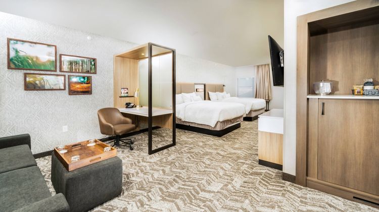 SpringHill Stes Island Park Yellowstone Suite