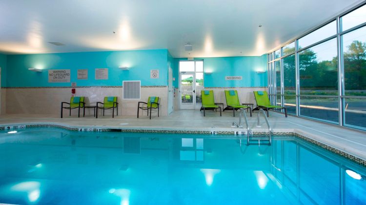 SpringHill Suites Newark Downtown Pool