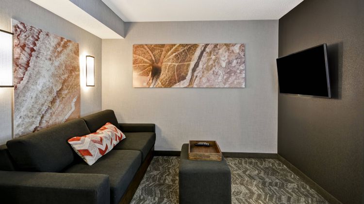 SpringHill Suites Indianapolis Airport Room