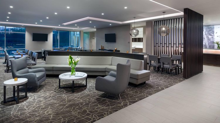 SpringHill Suites By Marriott Lobby