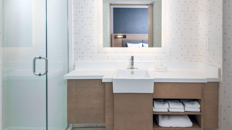 SpringHill Suites By Marriott Room