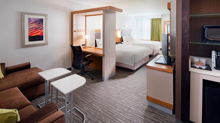 SpringHill Stes Carle Place Garden City Suite