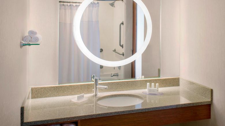 <b>SpringHill Suites Long Island/Brookhaven Room</b>. Images powered by <a href="https://www.leonardoworldwide.com/" title="Leonardo Worldwide" target="_blank">Leonardo</a>.