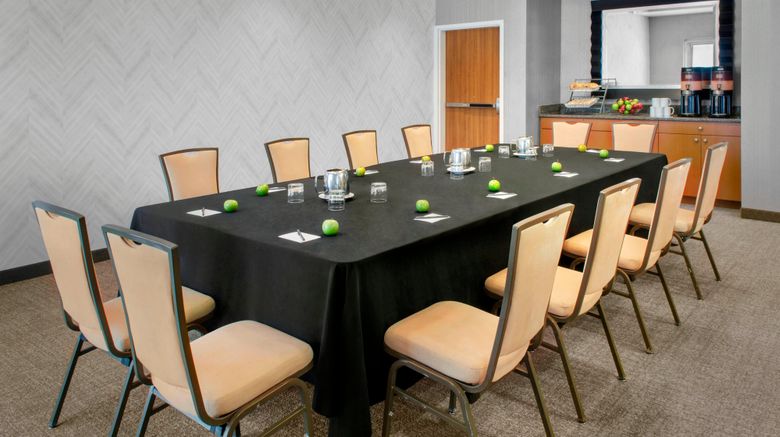 <b>SpringHill Suites Long Island/Brookhaven Meeting</b>. Images powered by <a href="https://www.leonardoworldwide.com/" title="Leonardo Worldwide" target="_blank">Leonardo</a>.
