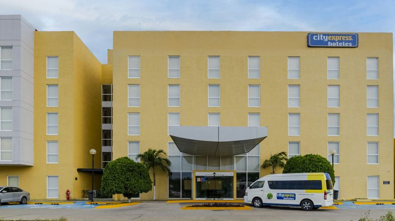 <b>City Express by Marriott Salina Cruz Exterior</b>. Images powered by <a href="https://www.leonardoworldwide.com/" title="Leonardo Worldwide" target="_blank">Leonardo</a>.