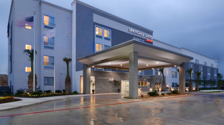 SpringHill Sts by Marriott NW at The Rim Exterior