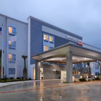 SpringHill Sts by Marriott NW at The Rim