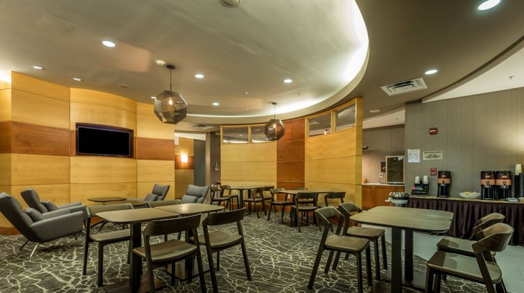 SpringHill Suites University Area Lobby