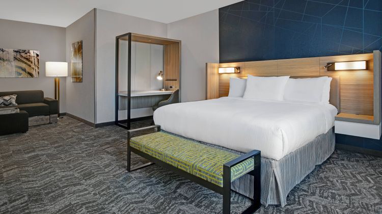 SpringHill Suites Franklin Cool Springs Suite