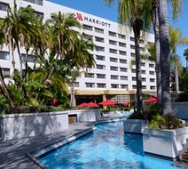 Long Beach Marriott Exterior