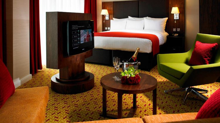 Lingfield Park Marriott Hotel Suite