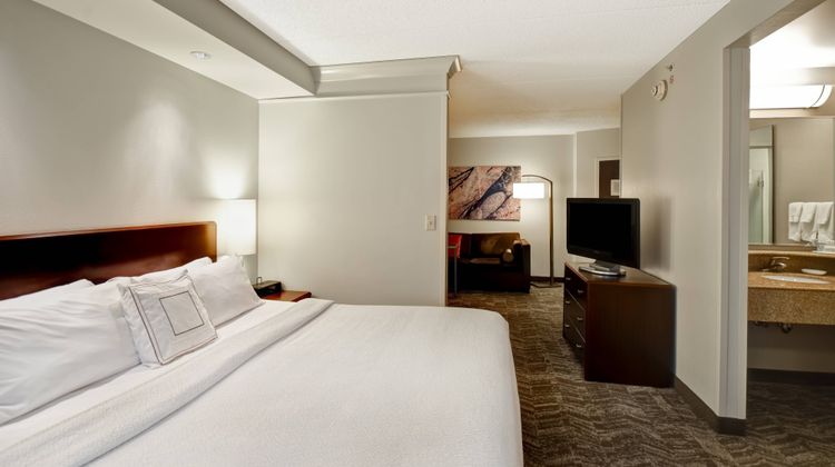 SpringHill Suites Louisville Airport Suite