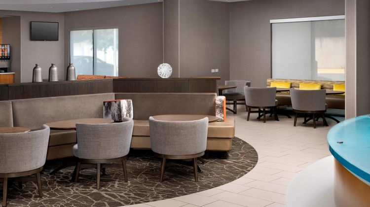 SpringHill Suites by Marriott Lobby