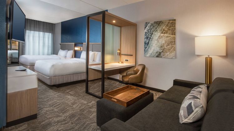 SpringHill Suites By Marriott Frederick Suite