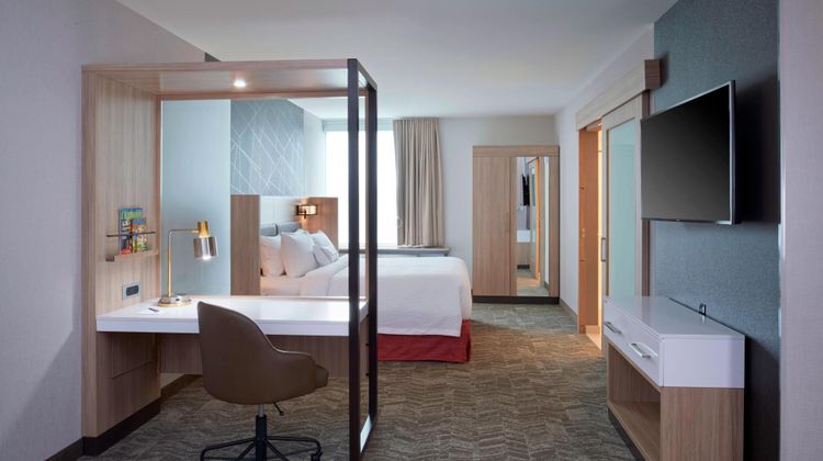 SpringHill Suites East Lansing Univ Area Suite