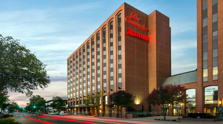 The Lincoln Marriott Cornhusker Hotel Exterior