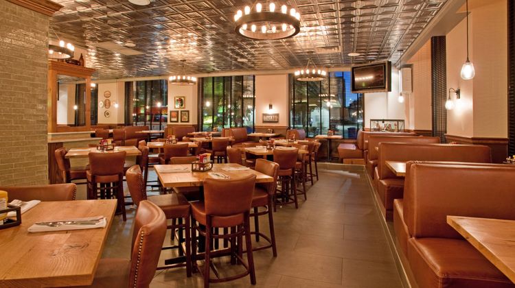 The Lincoln Marriott Cornhusker Hotel Restaurant