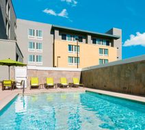 SpringHill Suites Belmont Redwood Shores Pool