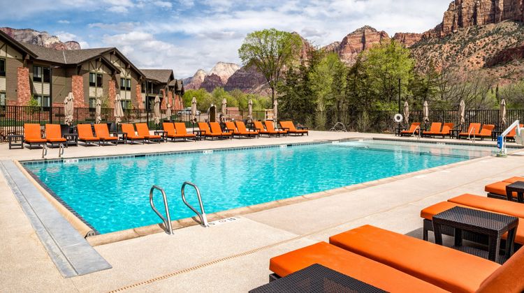 SpringHill Suites Zion National Park Pool