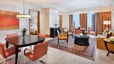 <b>Ritz-Carlton Executive Residences, Dubai Room</b>. Images powered by <a href="https://www.leonardoworldwide.com/" title="Leonardo Worldwide" target="_blank">Leonardo</a>.