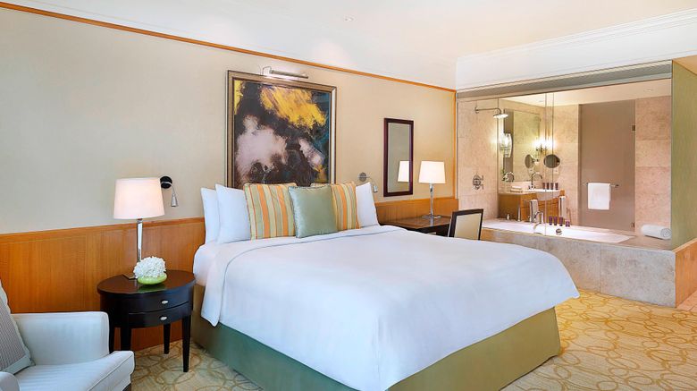 <b>Ritz-Carlton Executive Residences, Dubai Room</b>. Images powered by <a href="https://www.leonardoworldwide.com/" title="Leonardo Worldwide" target="_blank">Leonardo</a>.