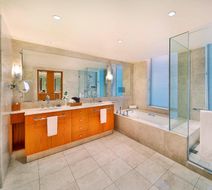 Ritz-Carlton Executive Residences, Dubai Room