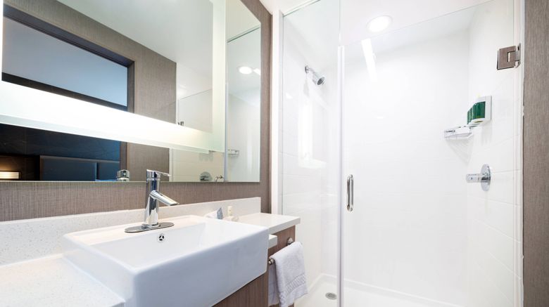 <b>SpringHill Suites Kansas City Northwest Room</b>. Images powered by <a href="https://www.leonardoworldwide.com/" title="Leonardo Worldwide" target="_blank">Leonardo</a>.