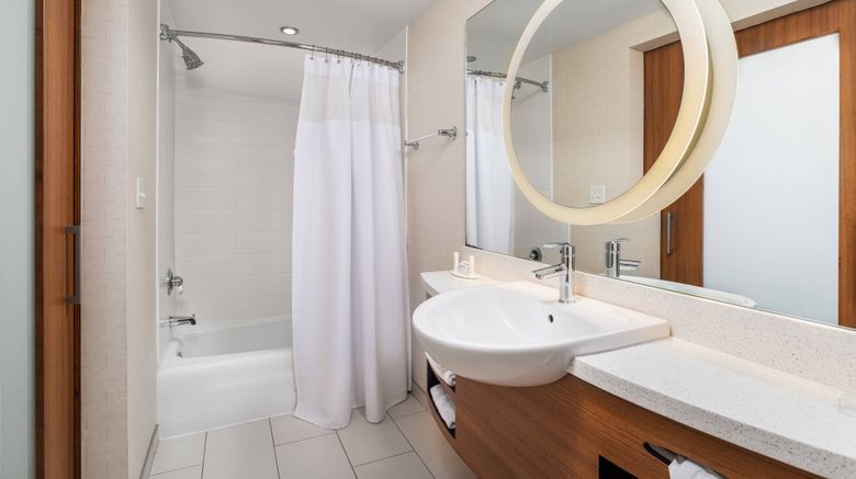 <b>SpringHill Suites Chattanooga Downtown Room</b>. Images powered by <a href="https://www.leonardoworldwide.com/" title="Leonardo Worldwide" target="_blank">Leonardo</a>.