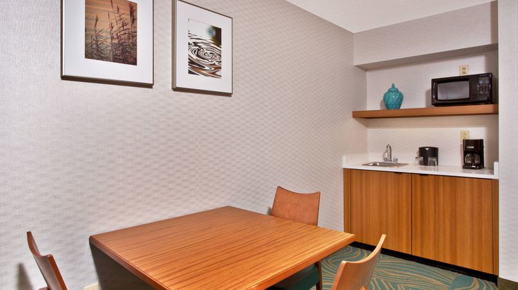 SpringHill Suites Chicago SW Suite