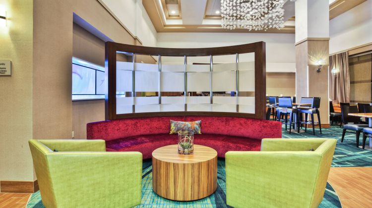 SpringHill Suites Chicago Elmhurst Lobby