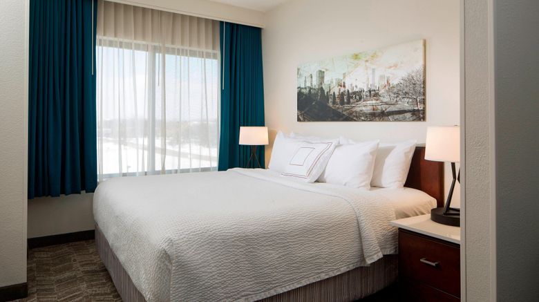<b>SpringHill Suites Chicago Lincolnshire Room</b>. Images powered by <a href="https://www.leonardoworldwide.com/" title="Leonardo Worldwide" target="_blank">Leonardo</a>.