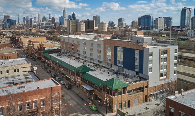 SpringHill Suites Chicago Chinatown Exterior