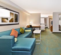 SpringHill Suites Warrenville Room