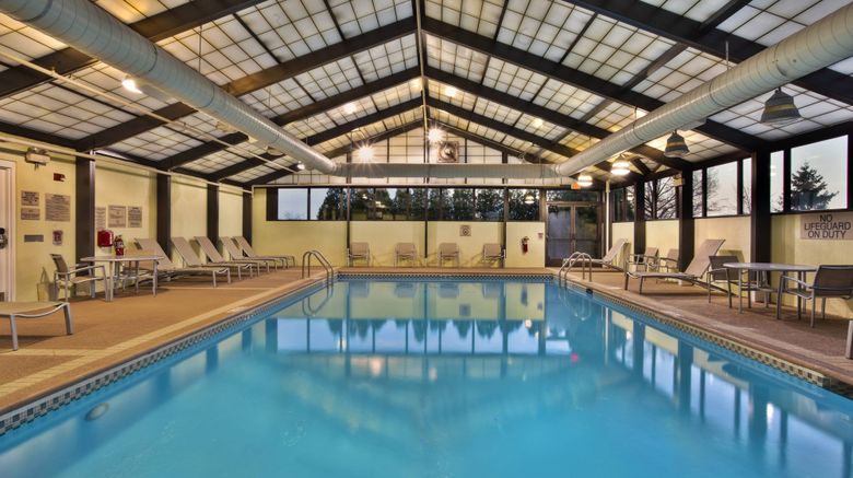 <b>SpringHill Suites Warrenville Pool</b>. Images powered by <a href="https://www.leonardoworldwide.com/" title="Leonardo Worldwide" target="_blank">Leonardo</a>.