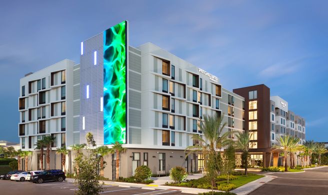 SpringHill Suites by Marriott Millenia Exterior