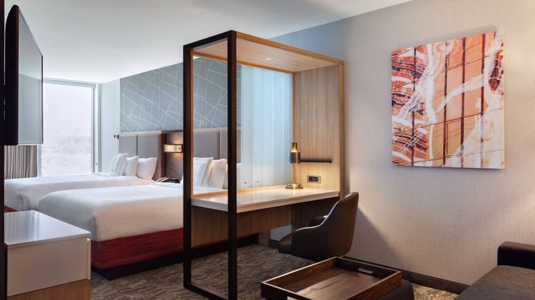 SpringHill Suites by Marriott Millenia Suite