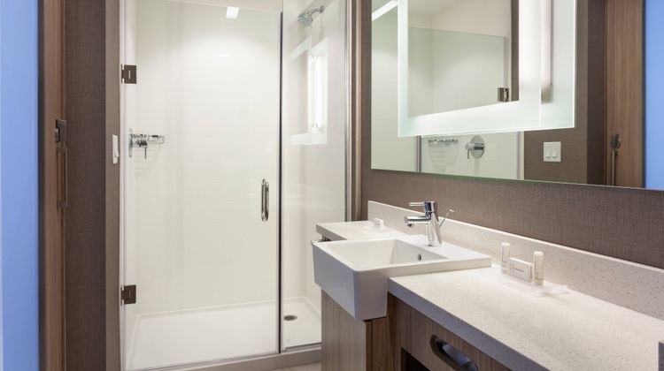 SpringHill Suites by Marriott Millenia Room