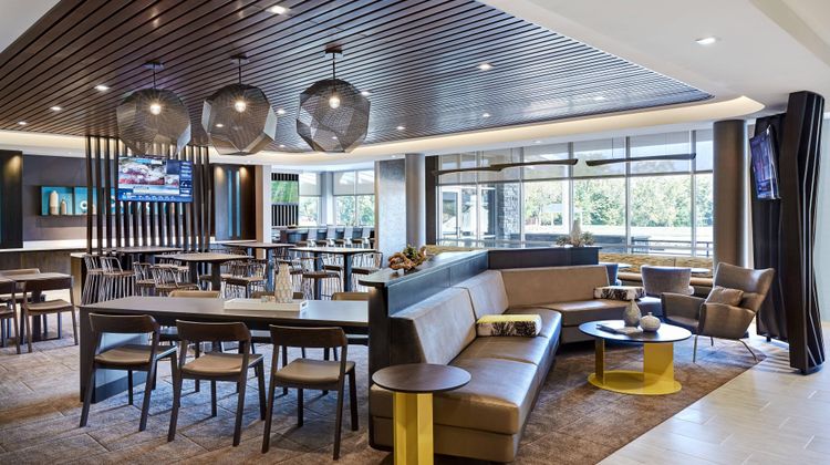 SpringHill Suites Cleveland/Independence Lobby