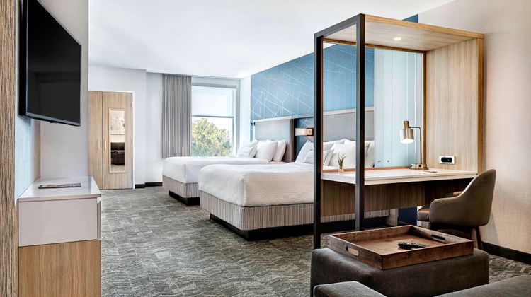 SpringHill Suites Cleveland/Independence Suite