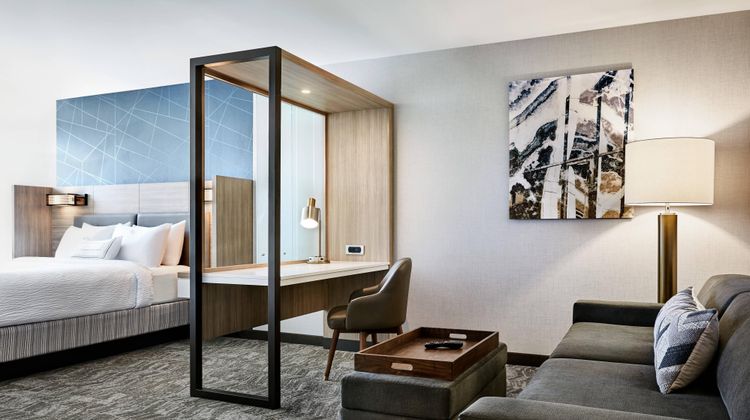 SpringHill Suites Cleveland/Independence Room