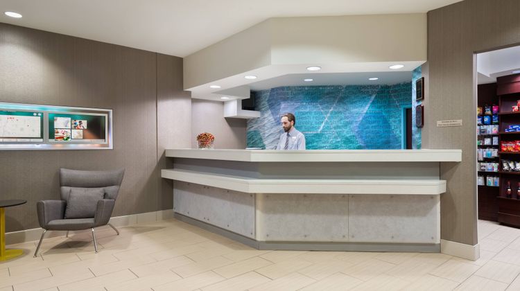 SpringHill Suites Cleveland Solon Lobby