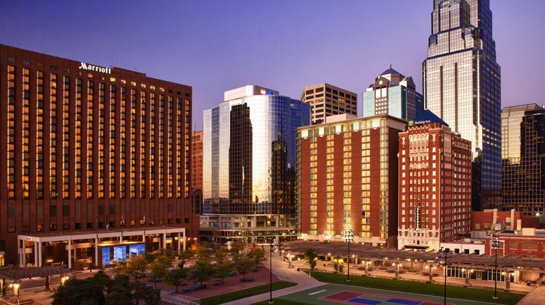 Kansas City Marriott Downtown Exterior. Images powered by <a href="https://www.leonardoworldwide.com" target="_blank" rel="noopener">Leonardo</a>.